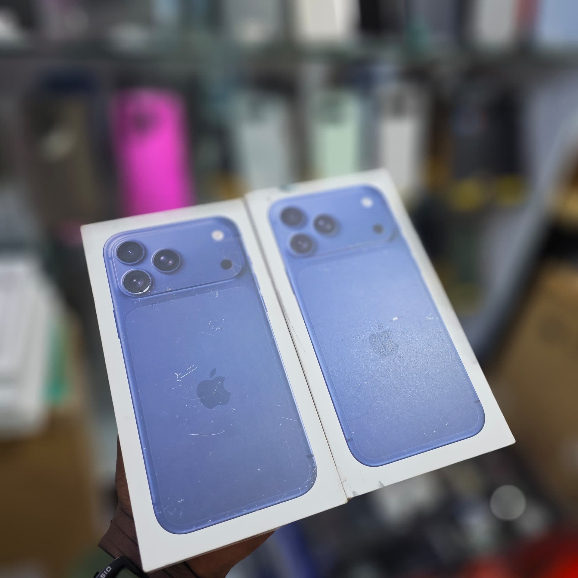 Product image thumbnail: IPHONE 17 PROMAX 2 TERA