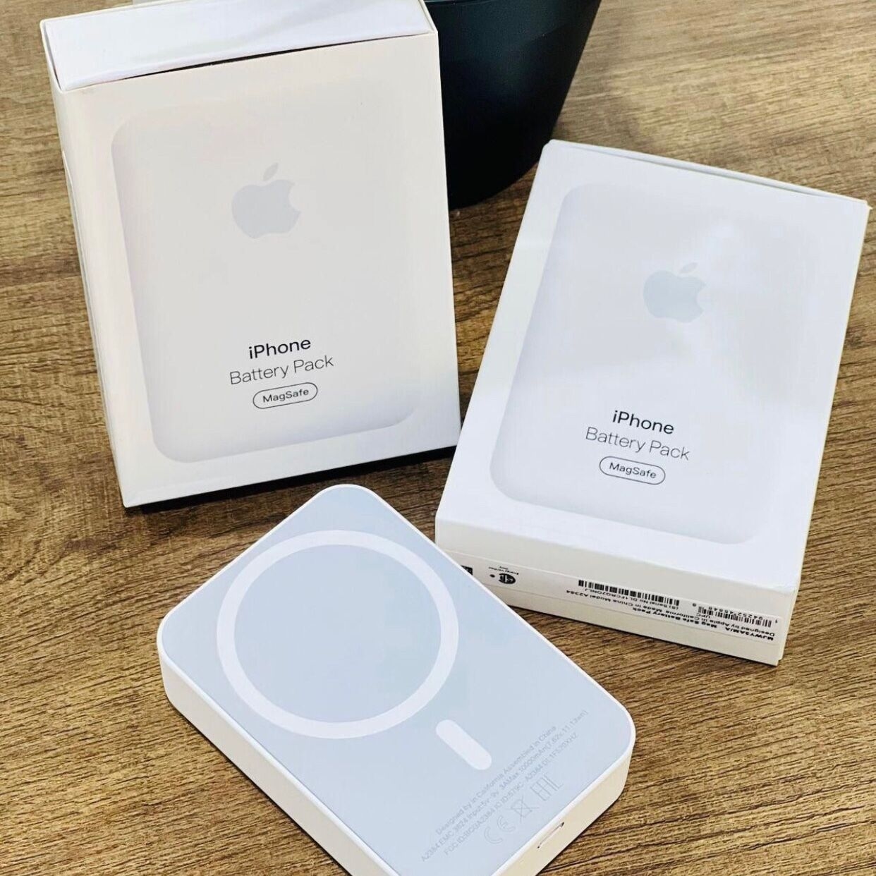 Product image thumbnail: iPhone battery pack (MagSafe)