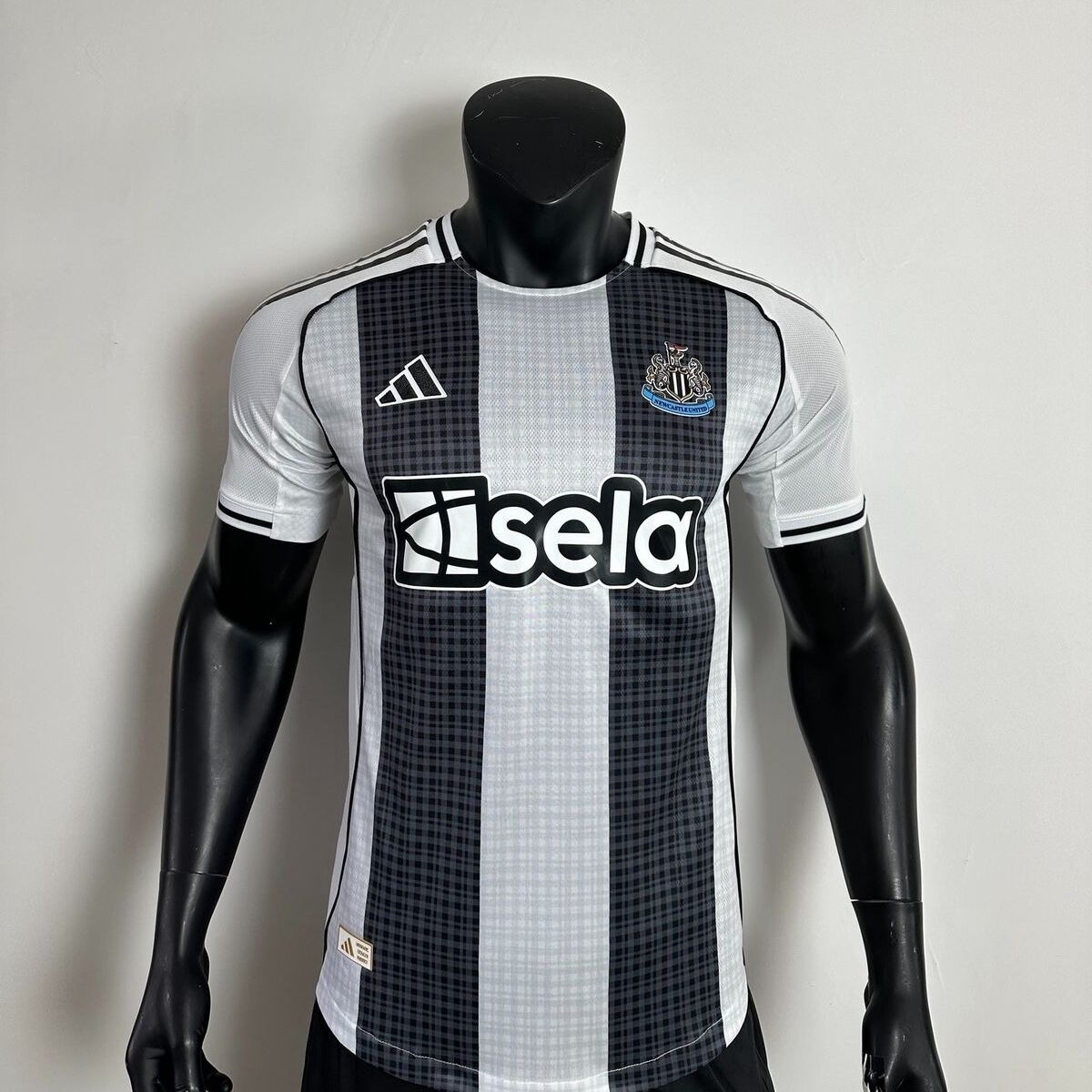 Product image thumbnail: MAILLOT NEWCASTLE