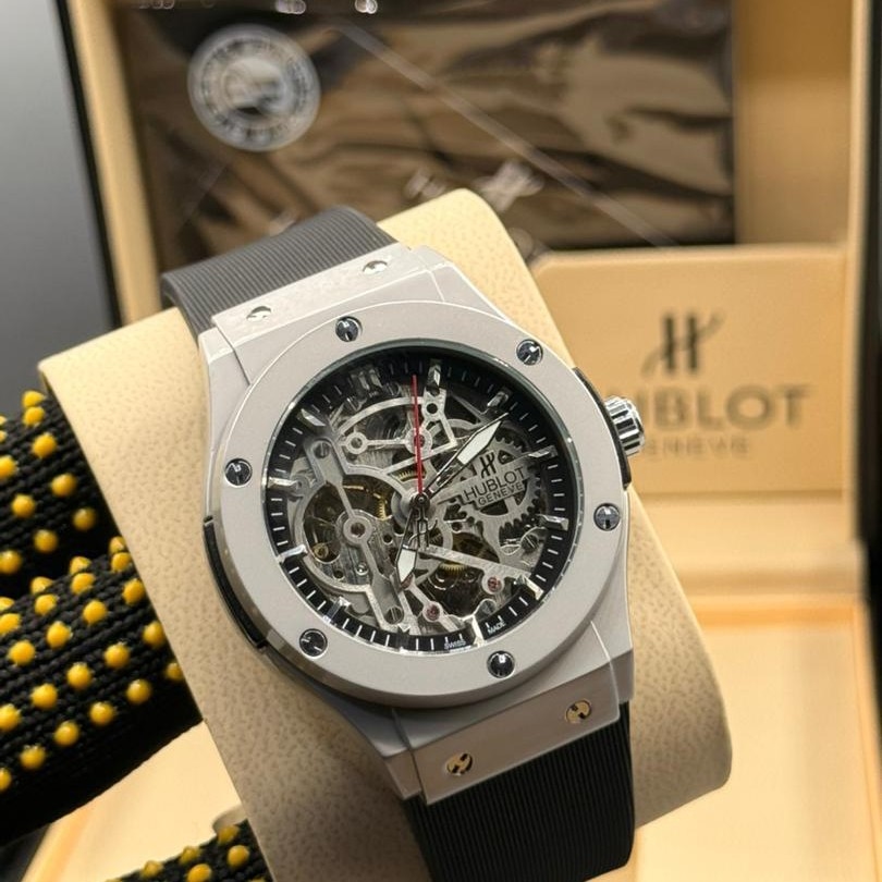 Product image thumbnail: Hublot mécanique