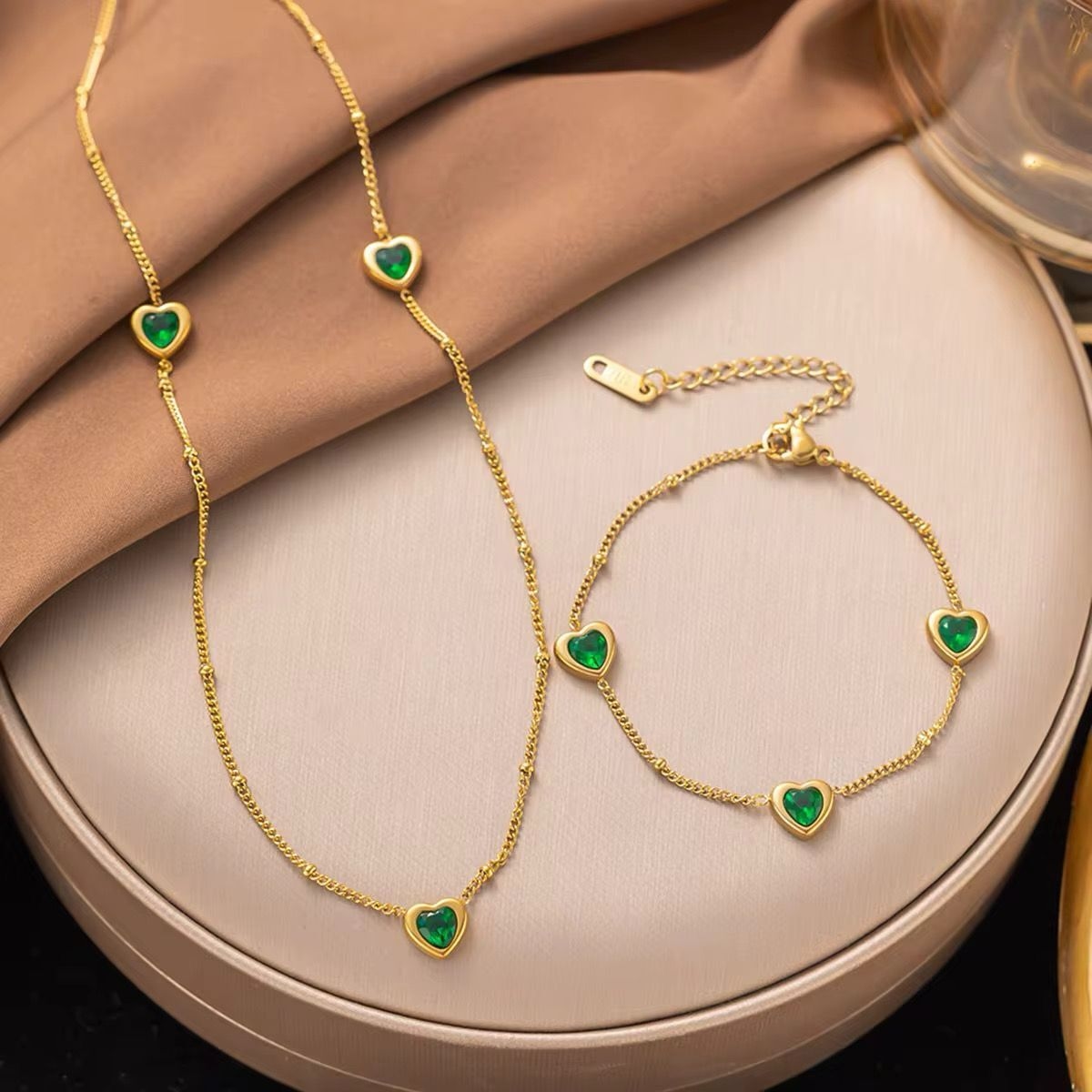 Product image thumbnail: zirconium vert