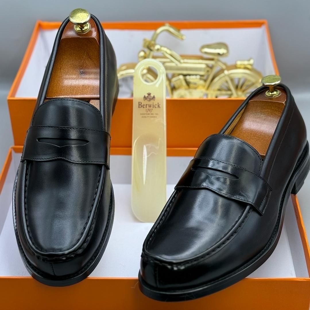 Product image thumbnail: Elegant male shoes size 40-46