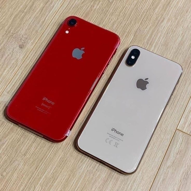 Product image thumbnail: iPhone XR 64Go & iPhone XS 256Go