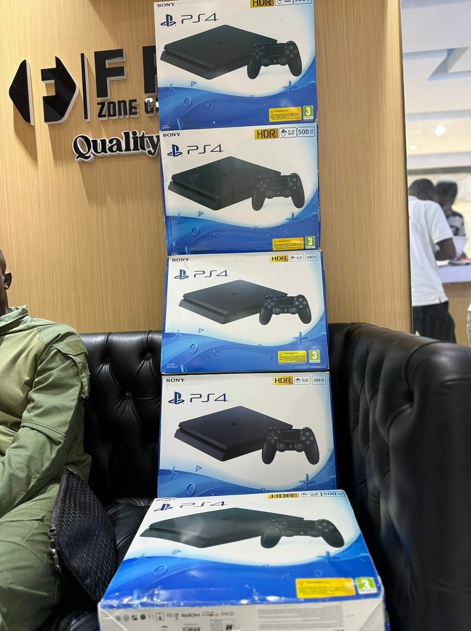 Image de PS4 SCELLE NEUF 500G