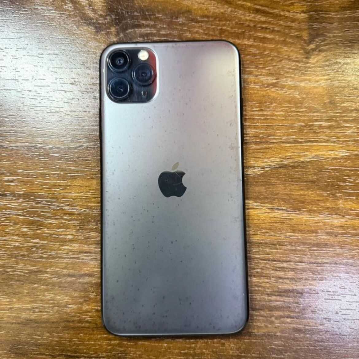 Product image thumbnail: iPhone 11 Pro Max 64 giga display changed