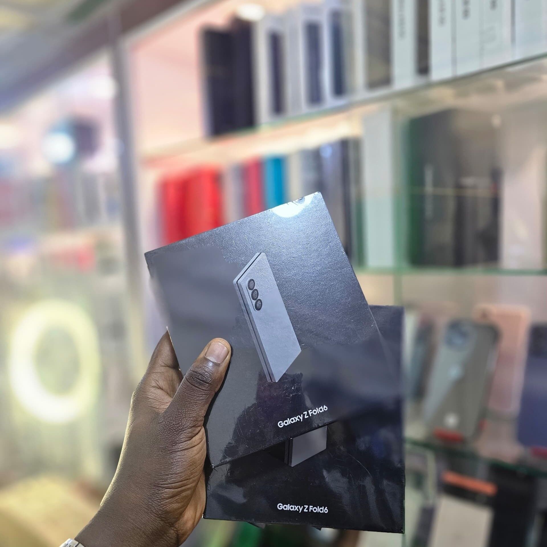 Product image thumbnail: SAMSUNG GALAXY ZFOLD6 5G KOREA - 512G