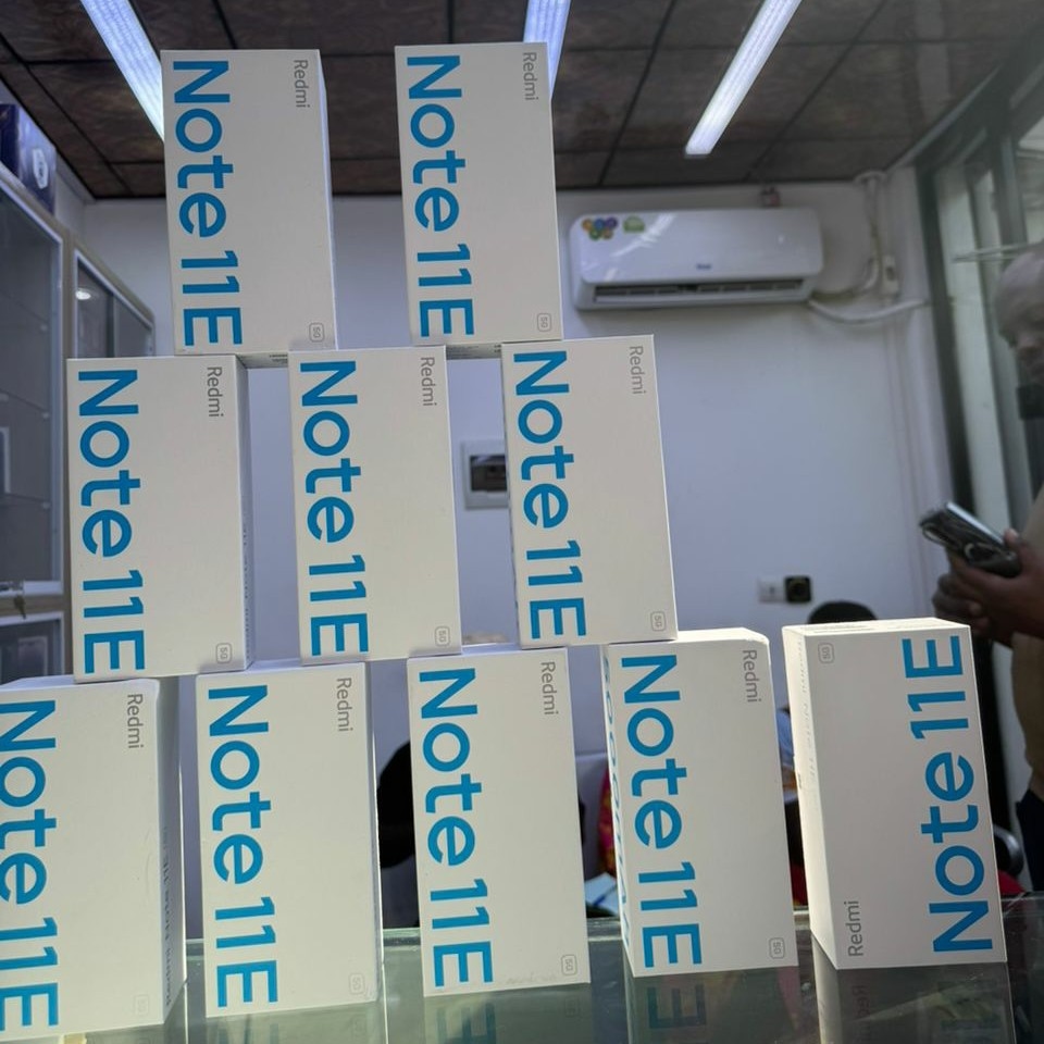 Product image thumbnail: XIAOMI REDMI NOTE 11E 256G