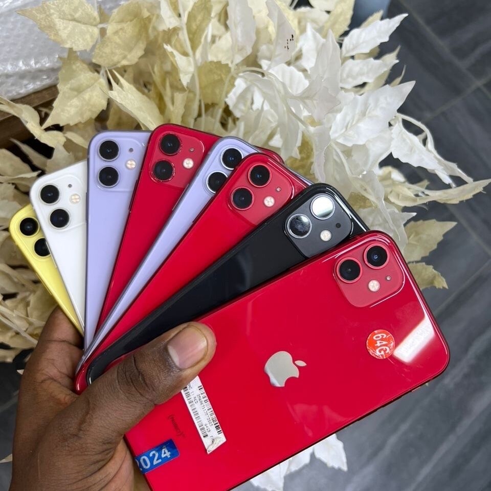 Product image thumbnail: iPhone 11 64 giga