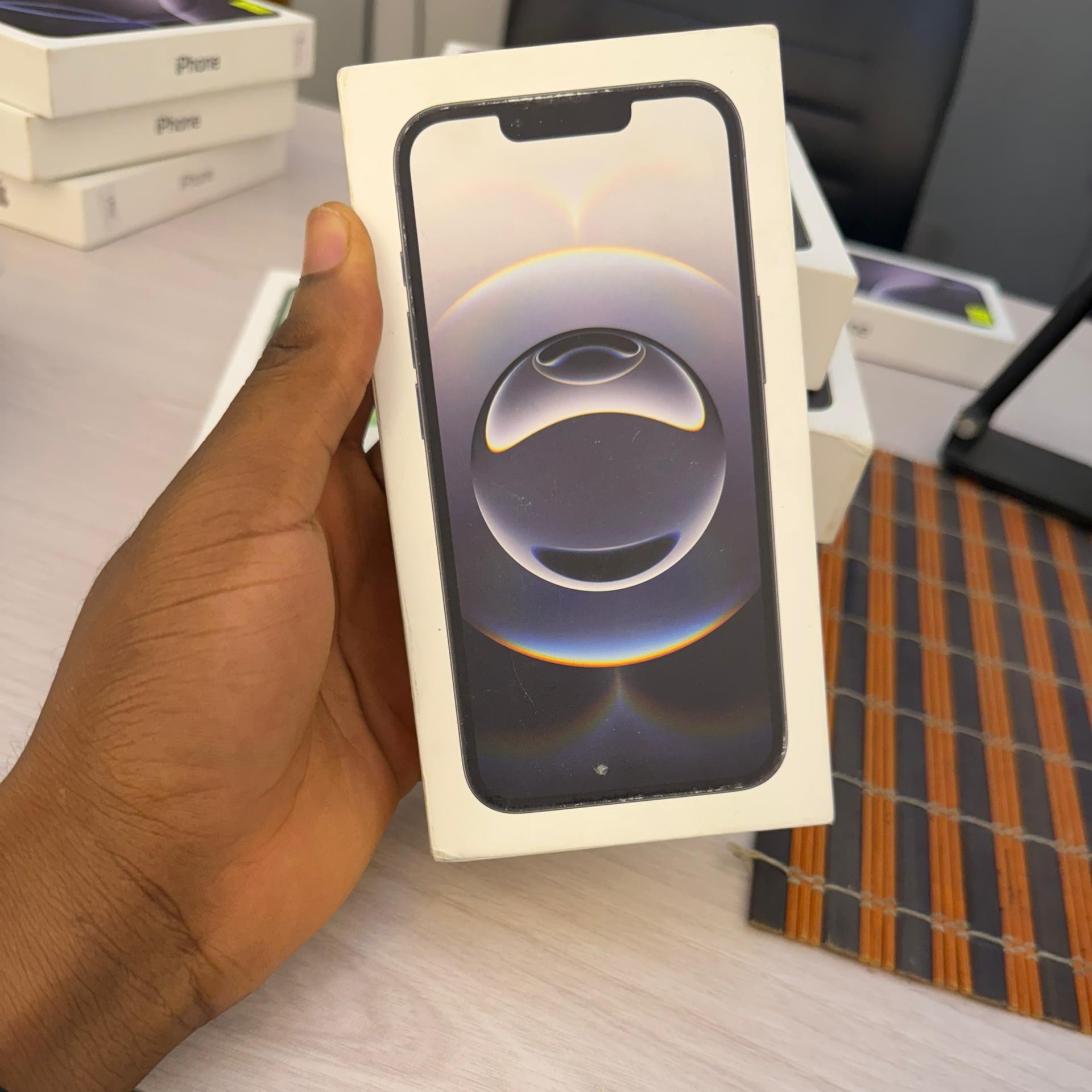 Image du produit : IPHONE 16E CANADA 128G