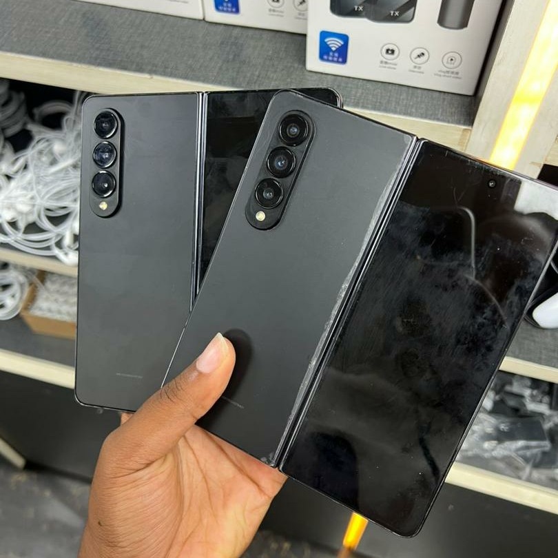 Product image thumbnail: SAMSUNG GALAXY ZFOlD4 5g 256G