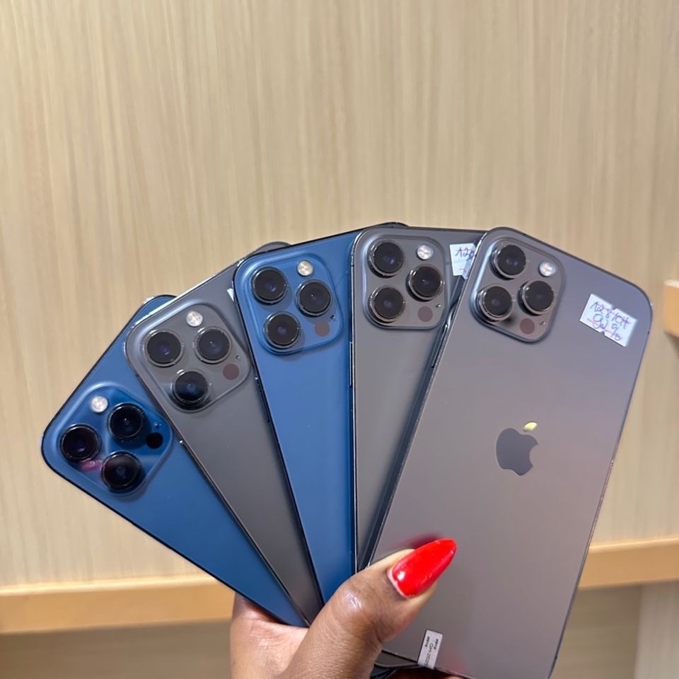 Product image thumbnail: iPhone 12 Pro Max 256 giga