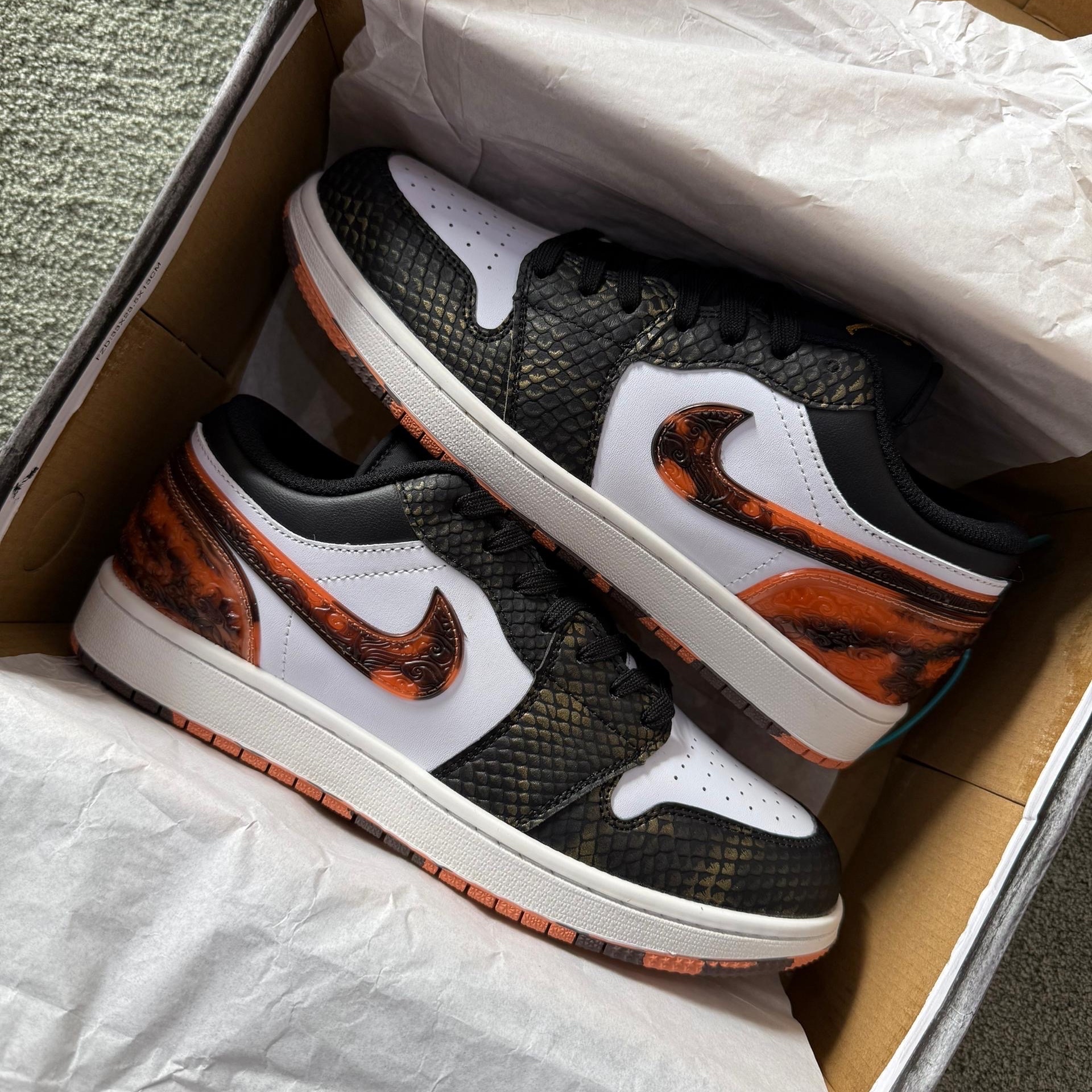 Product image thumbnail: NIKE SB PRO