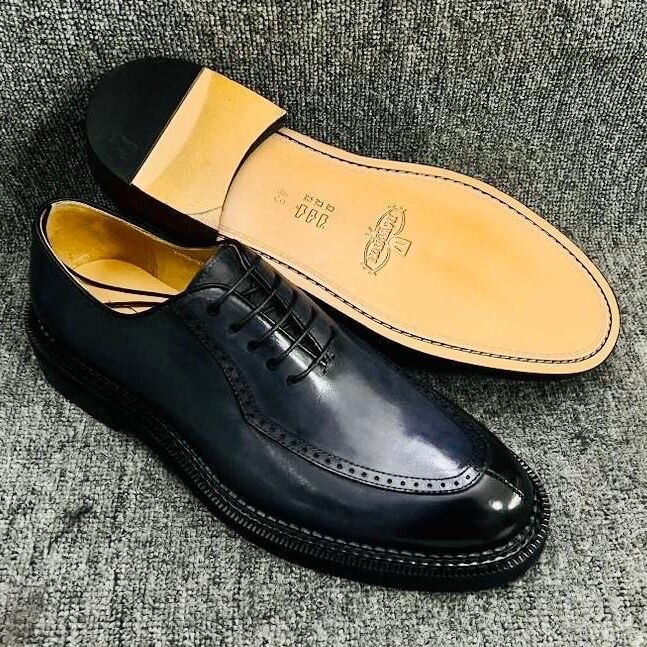 Product image thumbnail: Weston et Mack James