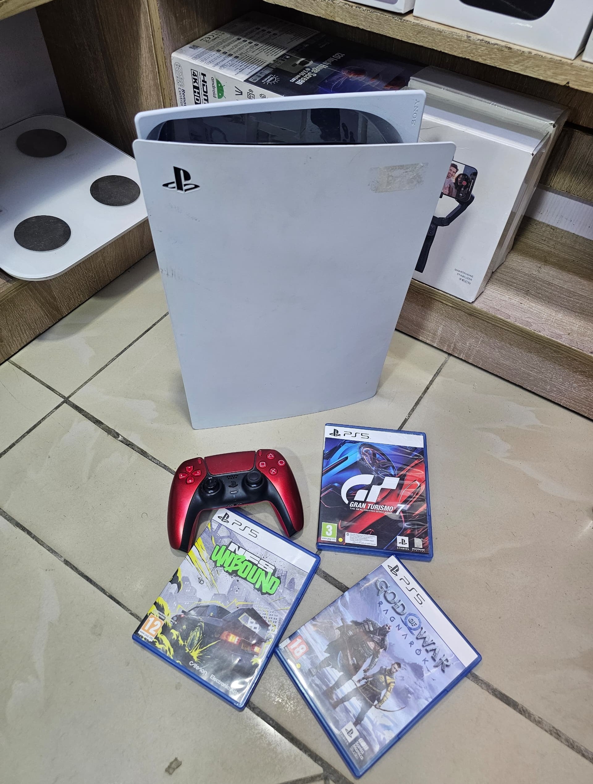 Image du produit : PS5 COMPLETE 1 TERA 3CD