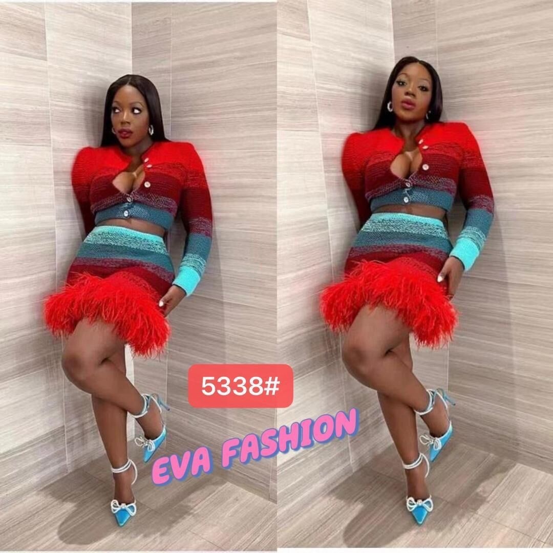 Image du produit : Ensemble moulant haut-jupe