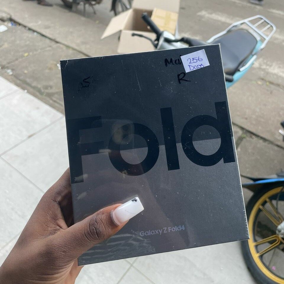 Product image thumbnail: SAMSUNG GALAXY ZFOLD4 5G 256G 2SIM