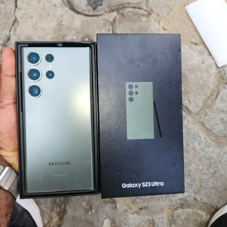 Product image thumbnail: SAMSUNG GALAXY S23 ULTRA 5G 256GNEUF