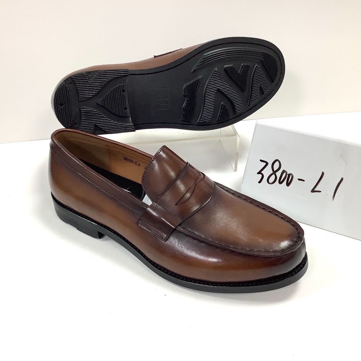 Product image thumbnail: JM WESTON / Mack James