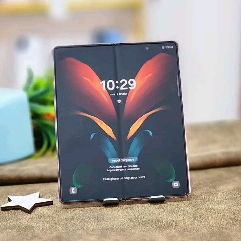 Product image thumbnail: SAMSUNG GALAXY ZFOLD2 5G - 256G ROM