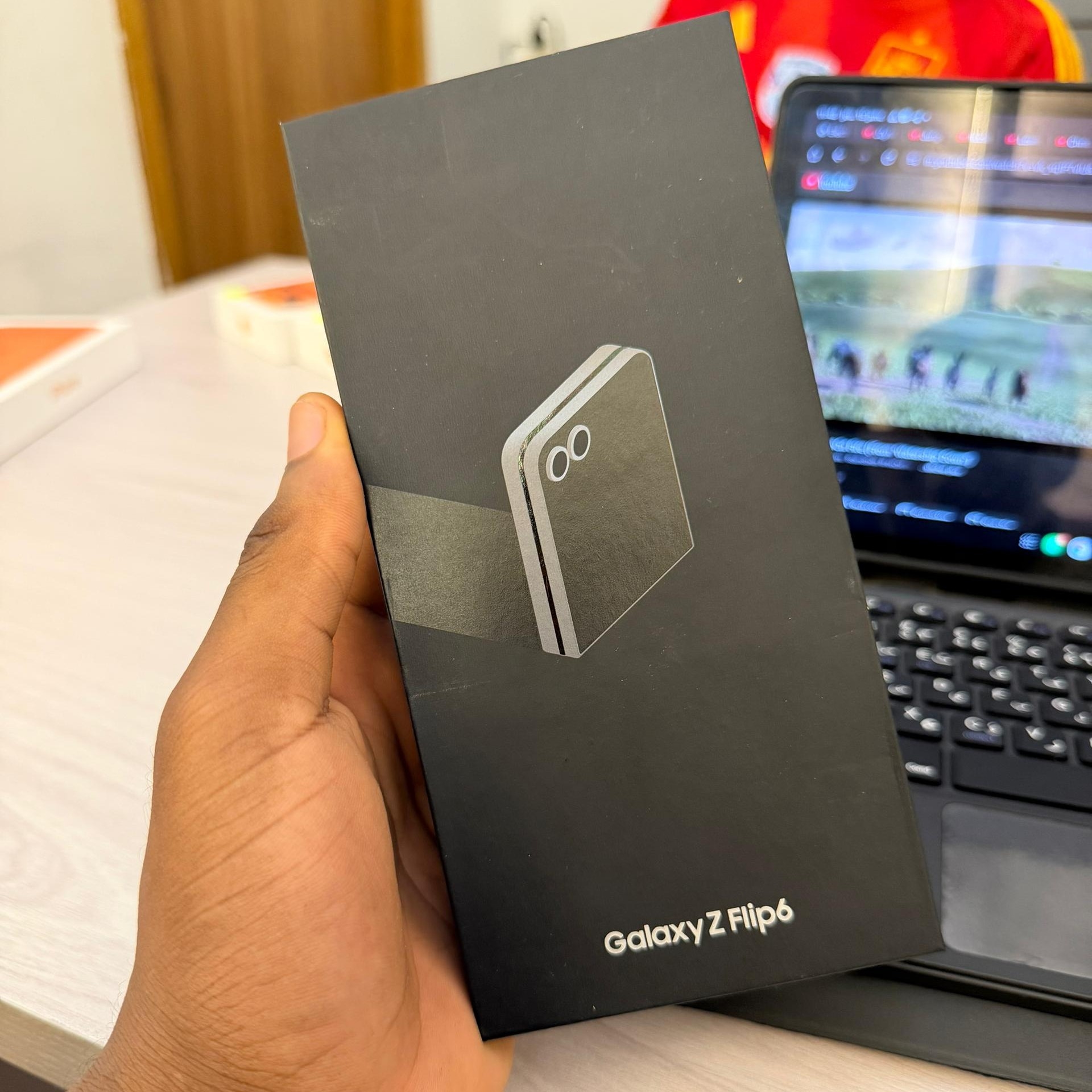 Image du produit : SAMSUNG GALAXY ZFLIP6 5G 256/12