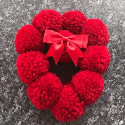 Image du produit : Couronne de fleurs- rouge