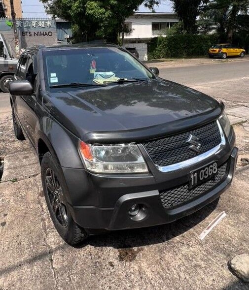 Image du produit : SUZIKI GRAND VITARA 2011 Essence Automatique Nouvellement immatriculee Climatisée 4x4 Douala Prix 6.500.000