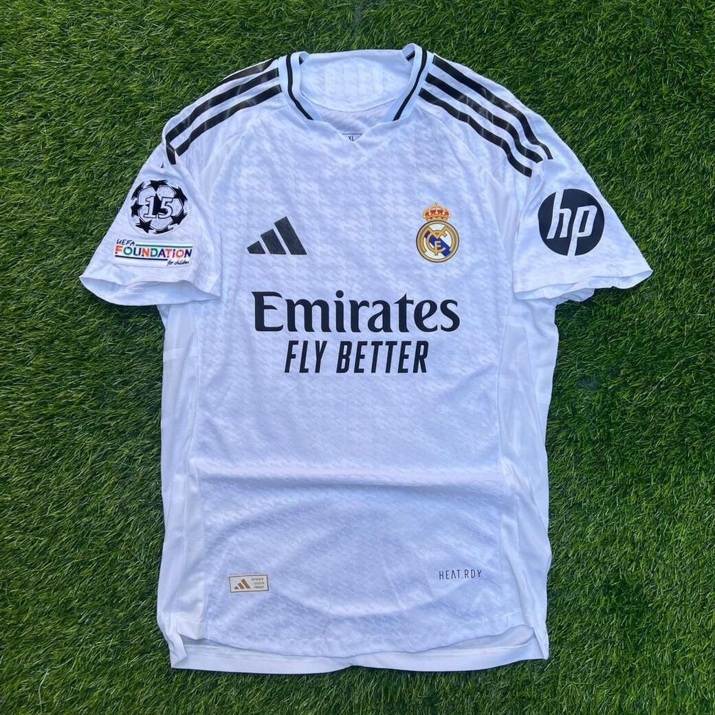 Image du produit : maillot real Madrid  domicil et extérieur