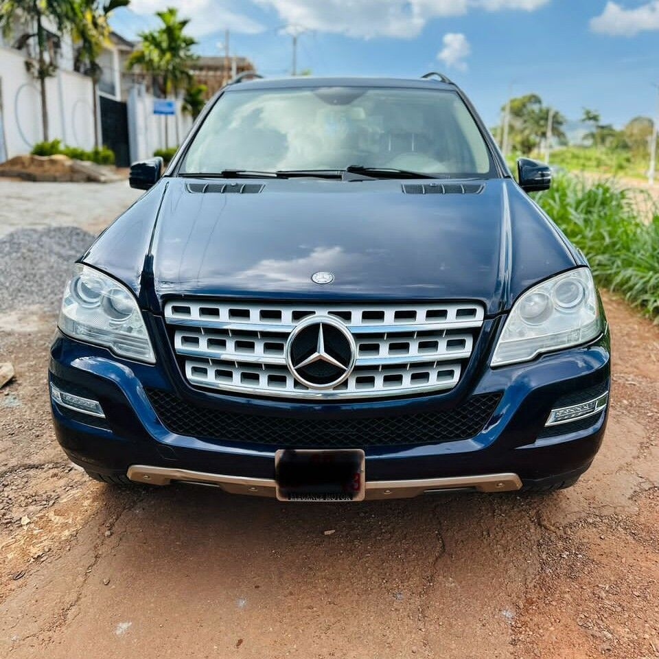 Product image thumbnail: Mercedes ML350 4MATIC
