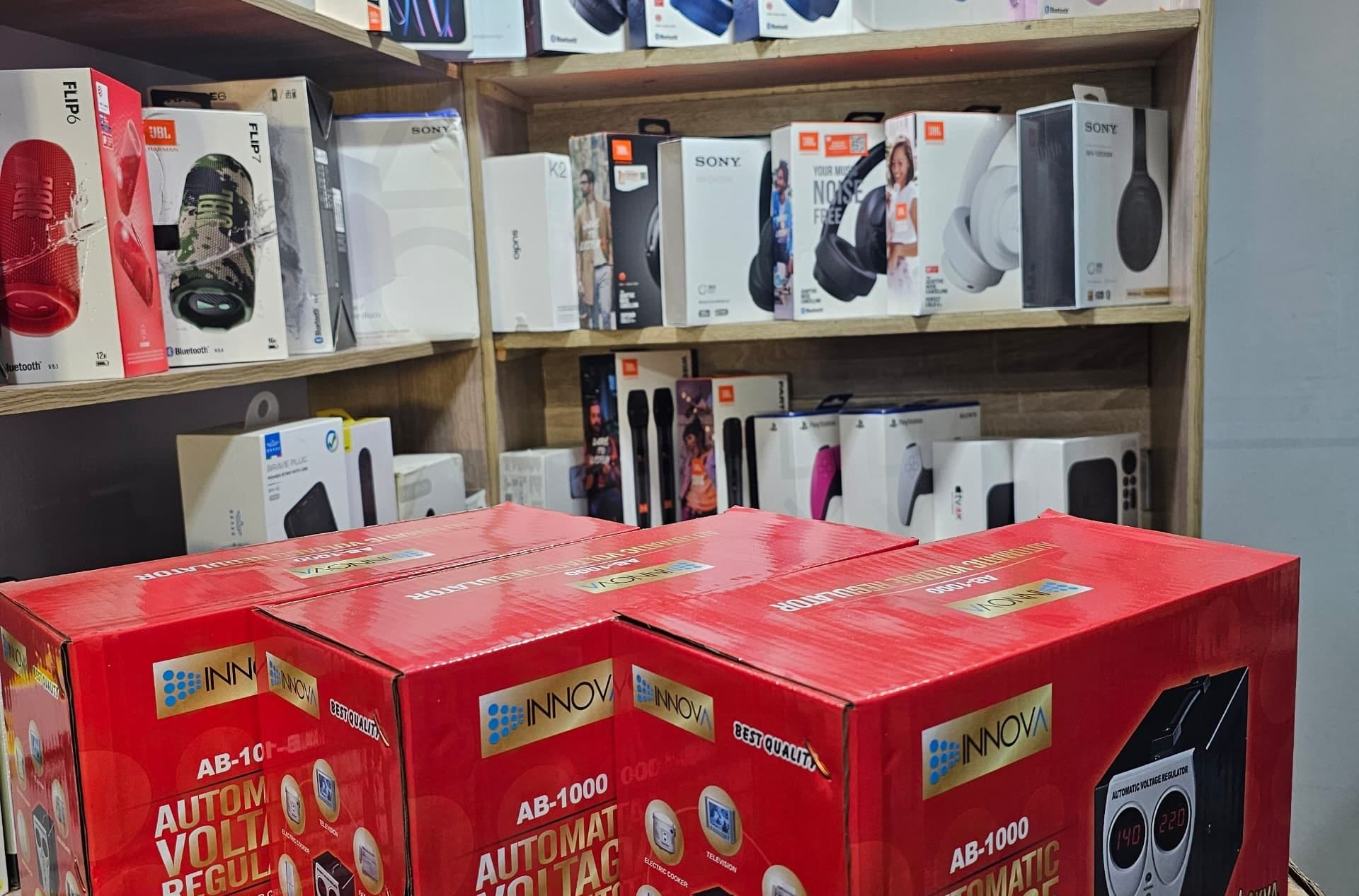 Image of REGULATEUR DE TENSION INNOVA 100W