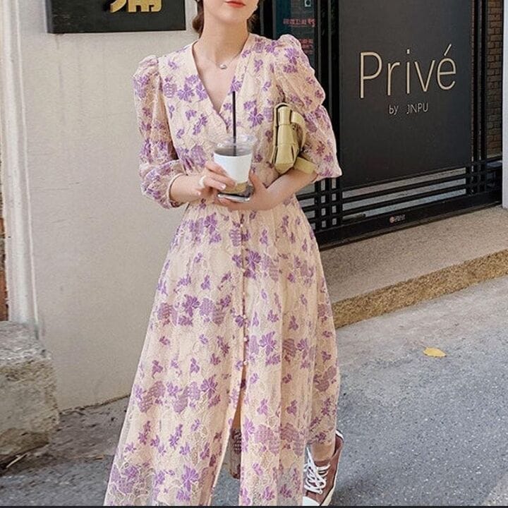 Image de robe cocktail en dentelle en taille XS et S.       Negociable