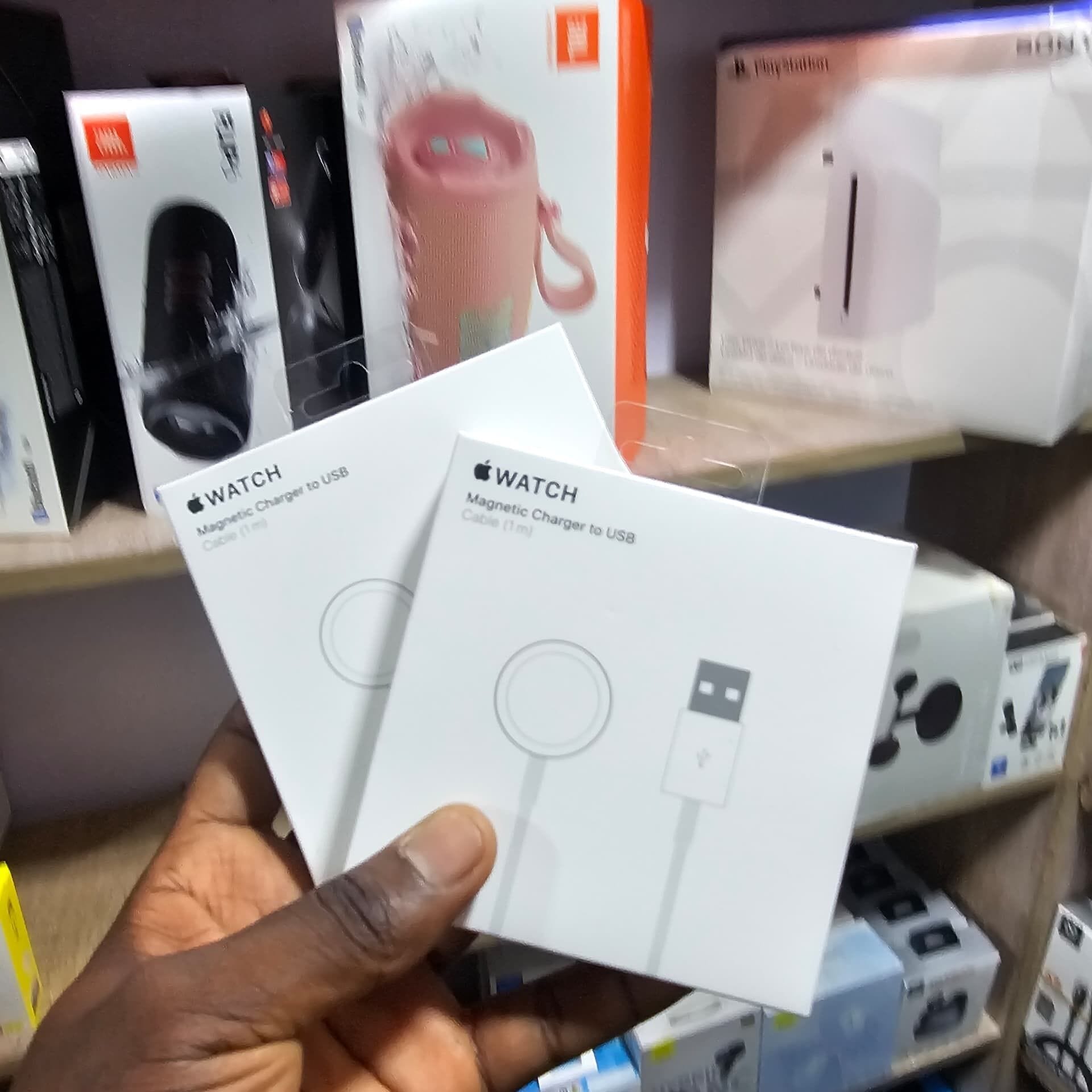 Image de CHARGEUR APPLE WATCH ORIGINAL