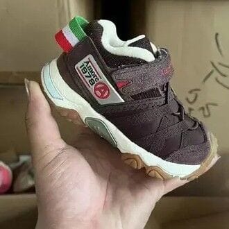 Image de chaussures enfants