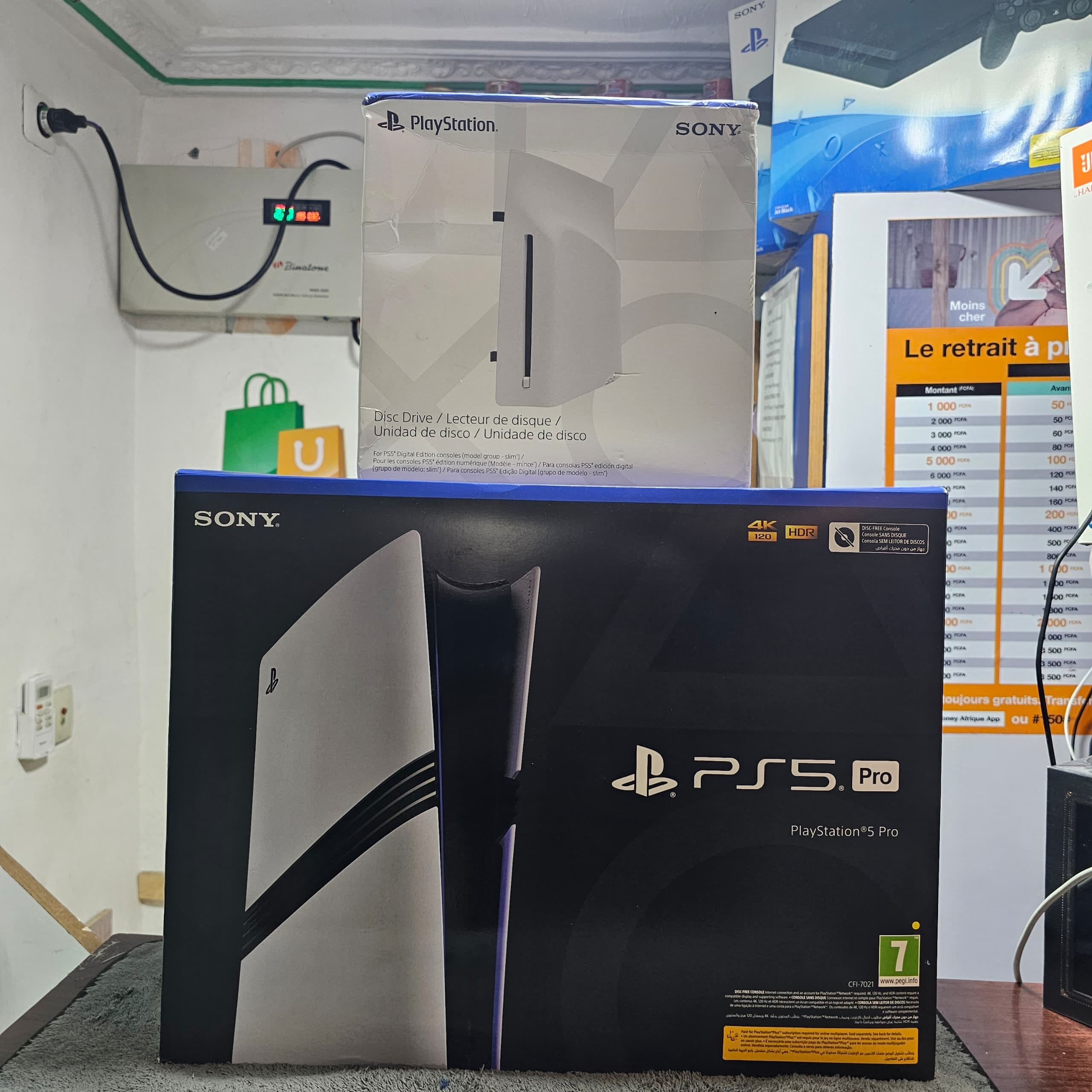 Image de PLAYSTATION 5 PRO 2 TERA + LECTEUR DISQUE