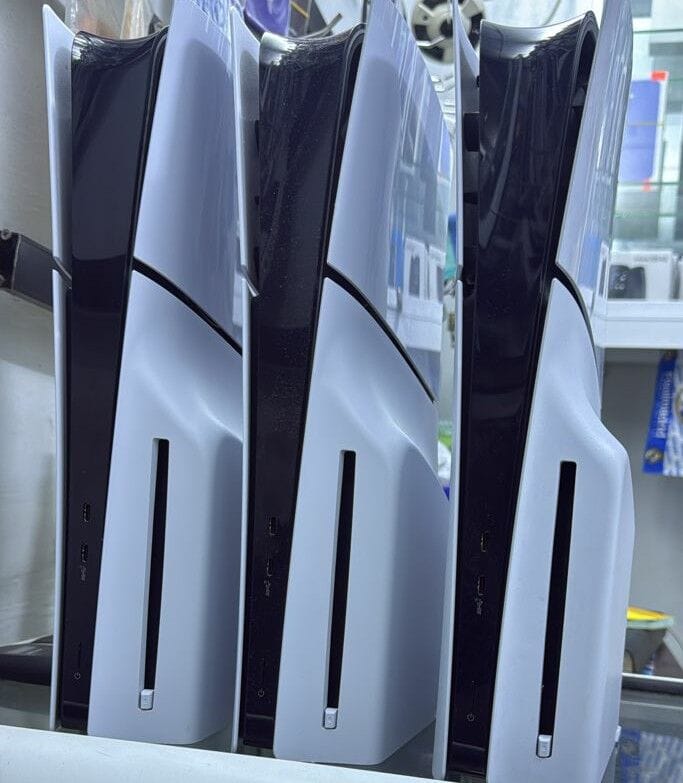 Image de PS5 SLIM 1 TERA PROMO ( 3 RESTANTES)