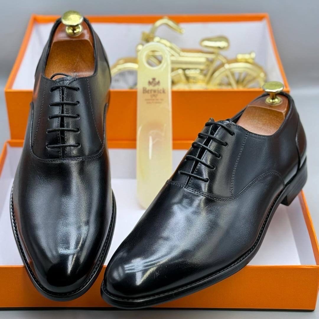 Image de Chaussures élégantes pour hommes taille 40-46