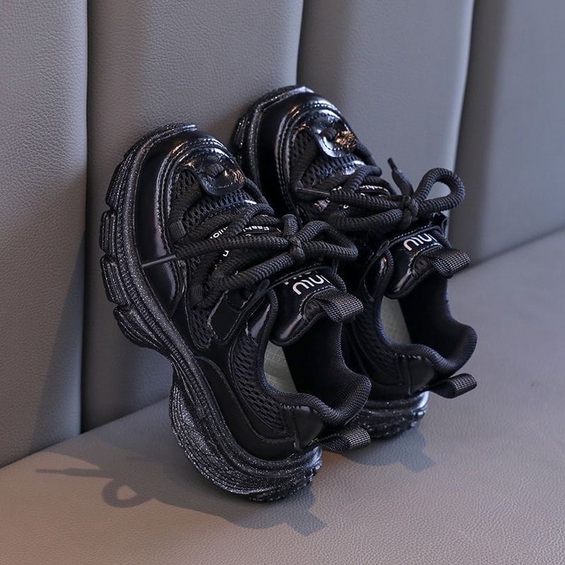 Image de chaussures original disponible à douala