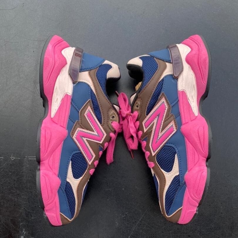 Image of NEW BALANCE