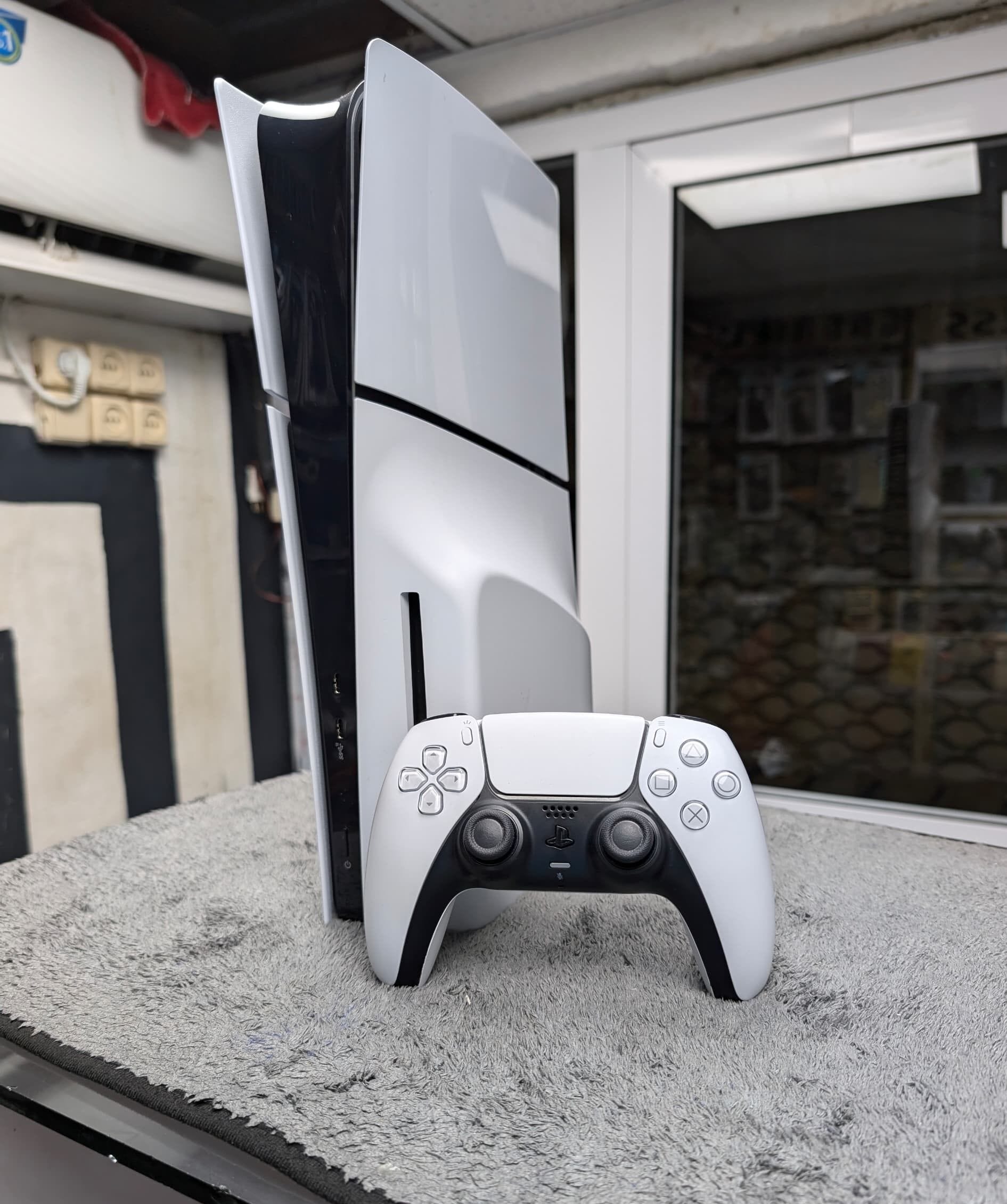 Image of PLAYSTATION 5 - SALES - 1TERA