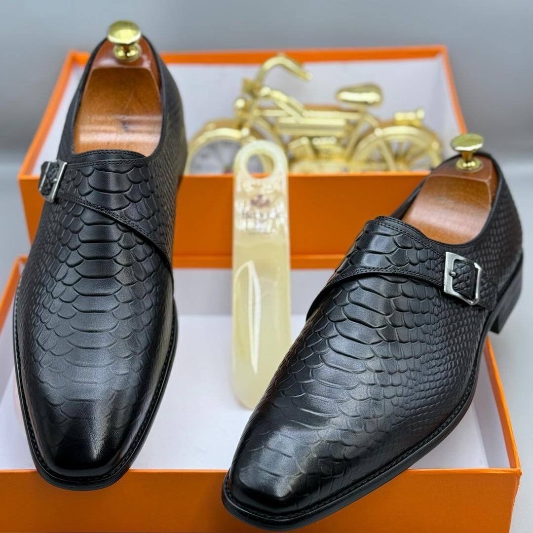 Image de Chaussures élégantes pour hommes taille 40-46