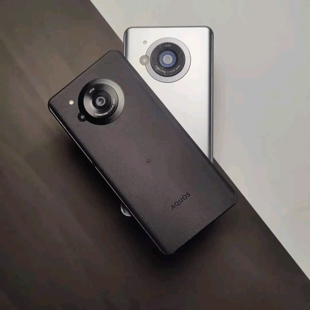 Image de AQUOS SHARP TYPE R7 5G 255G