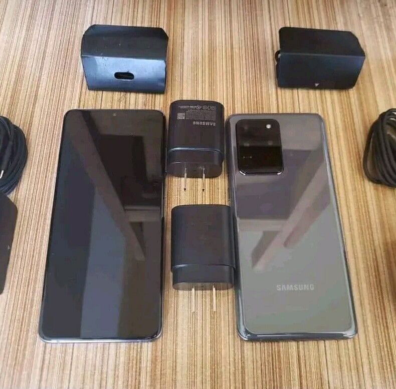 Image de SAMSUNG GALAXY S20 ULTRA 5G - 128G 🇺🇸