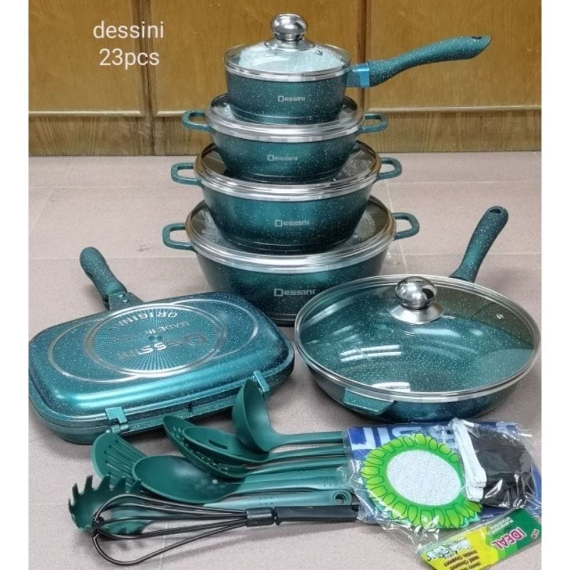 Image of pots together