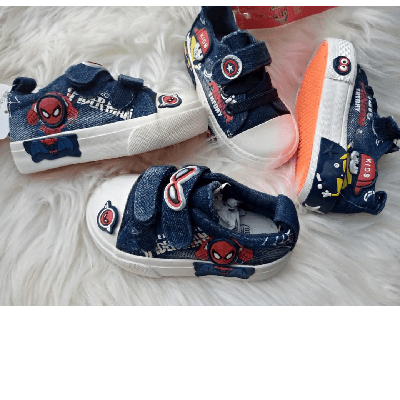 Image de Chaussures Enfant pointure 19-25