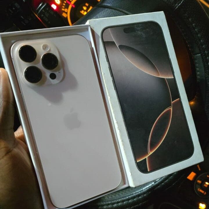 Image de 16promax 256G E-sim jamais utilisé