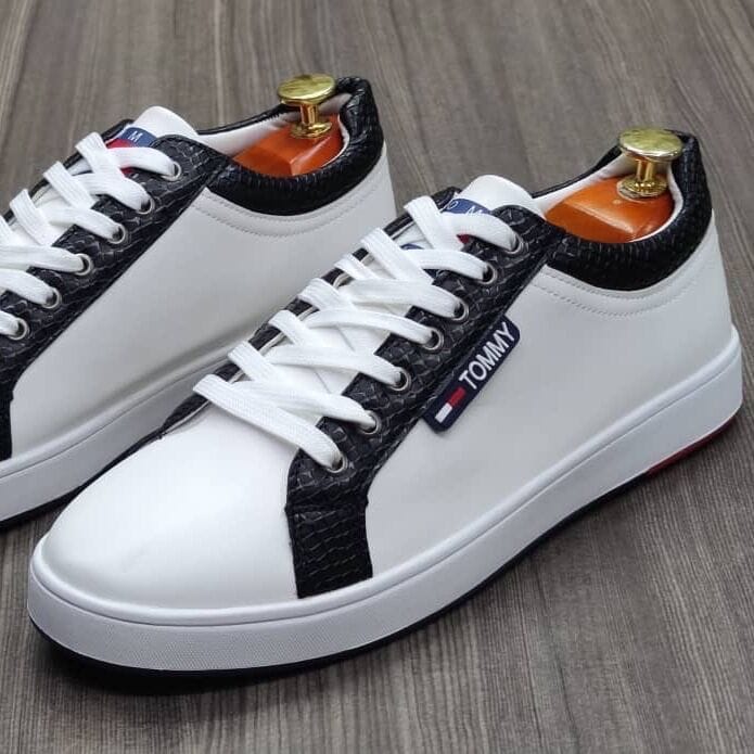 Image de Chaussures _ TOMMY: 40-45