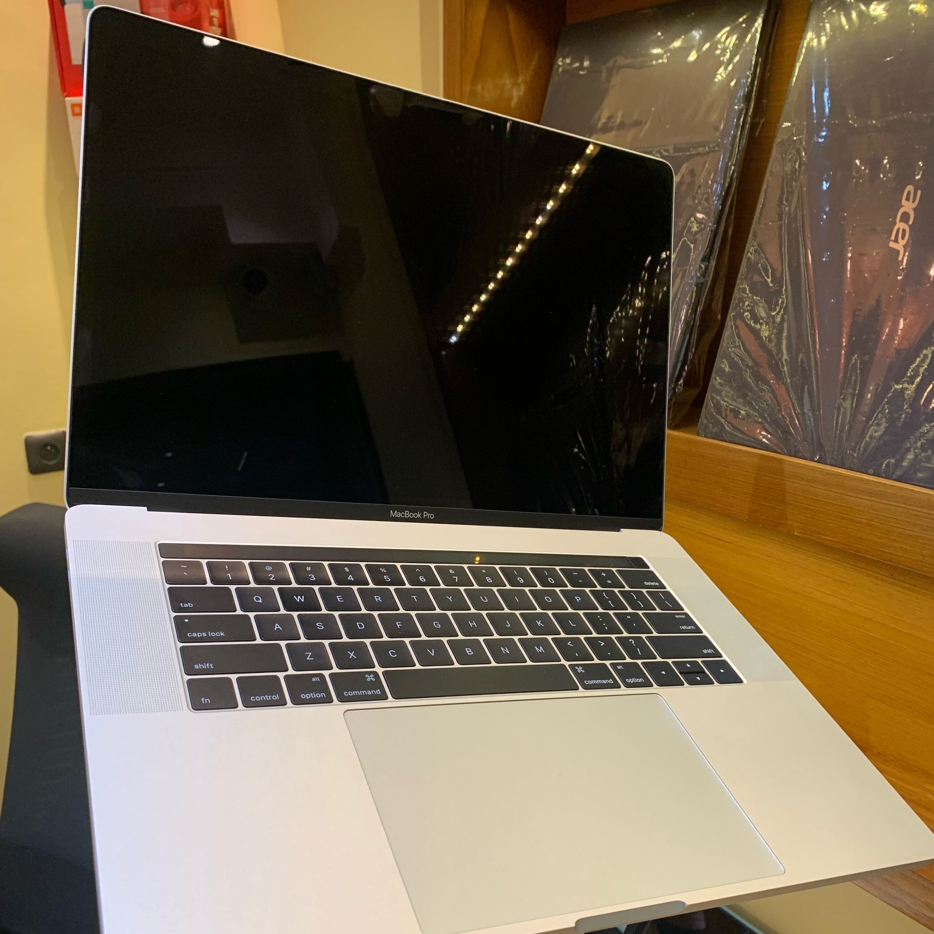 Image of MacBook Pro 2017 15 inch 16GB Ram 256GB memory