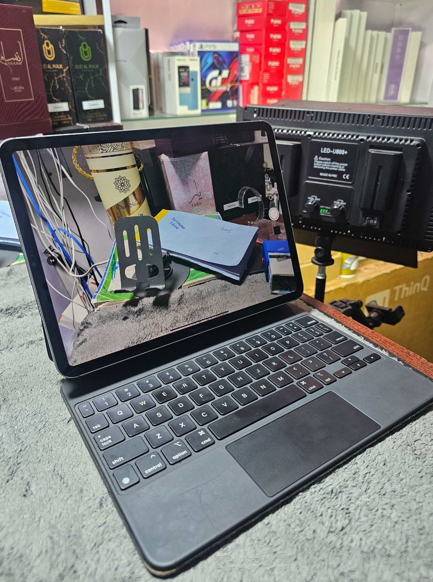 Image de IPAD PRO 11 4E GEN 512G SIM AVEC CLAVIER