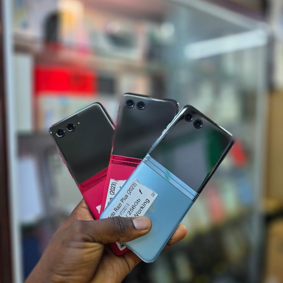 Image of MOTOROLA RAZR PLUS 2023 - 256G