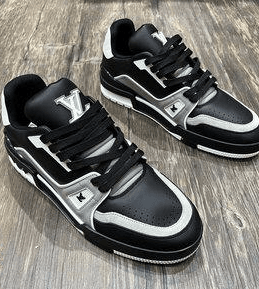 Image of Louis Vuitton 40–45