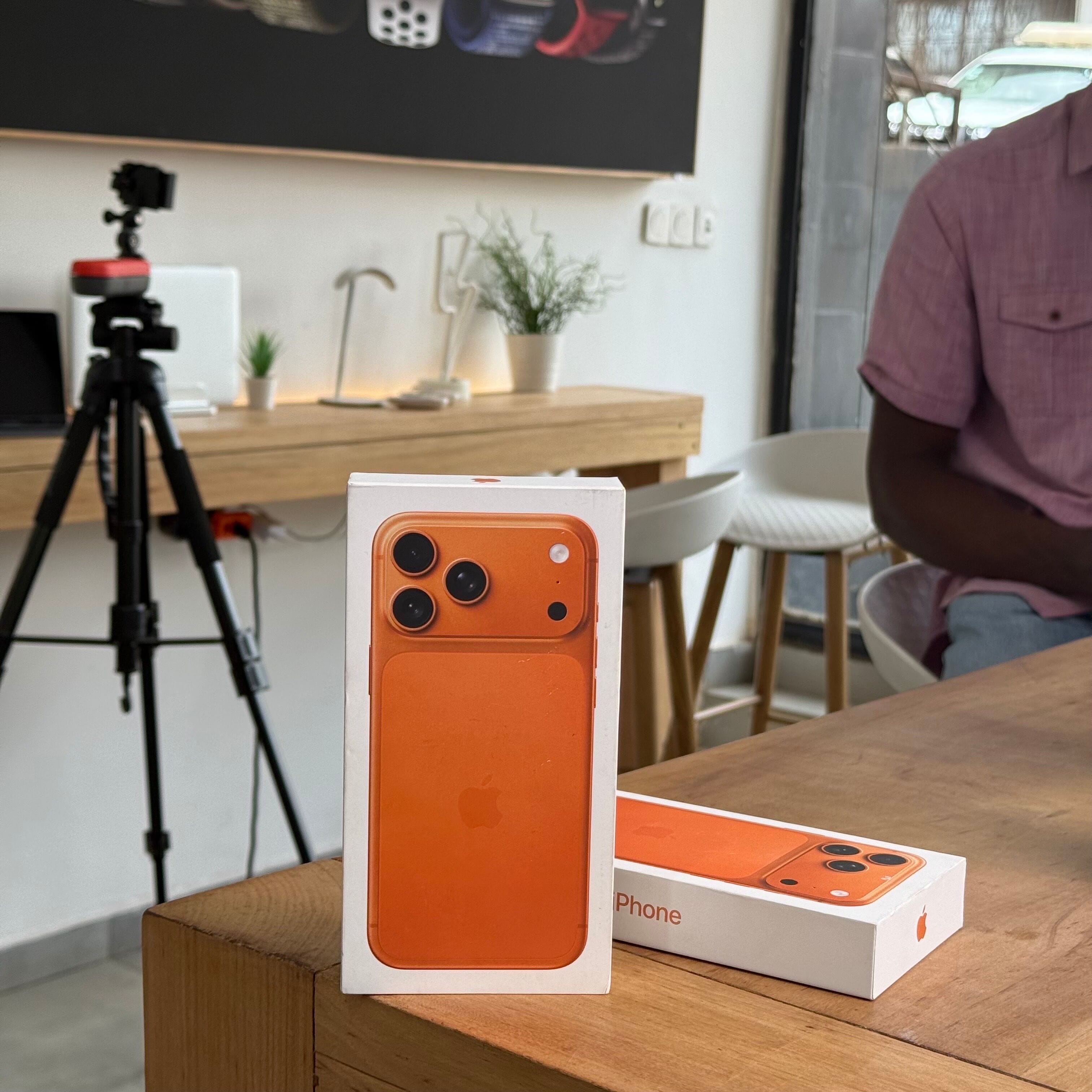 Image of iPhone 17 pro Max 256 giga sealed eSIM